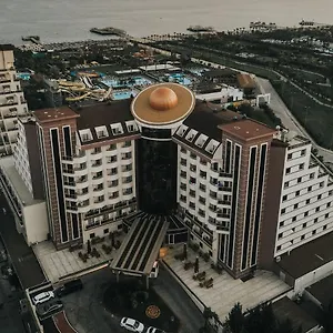 Hotel Saturn Palace