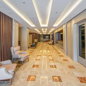 Apartahotel New Safir, Antalya