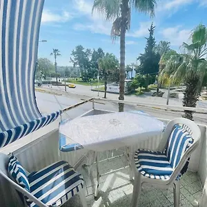 With Sea View, Right In The Center Отель типа 